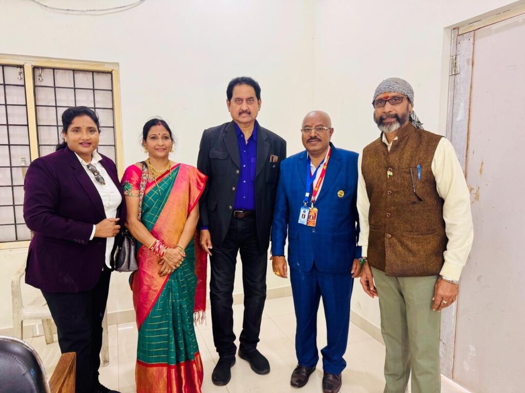 ఒకే రోజులో 15 గిన్నిస్ ప్రపంచ రికార్డులు సాధించిన చారిత్రాత్మక వేడుకFilm World Records